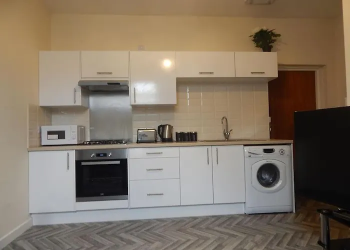 Studio Flat, Close To Perth City Centre